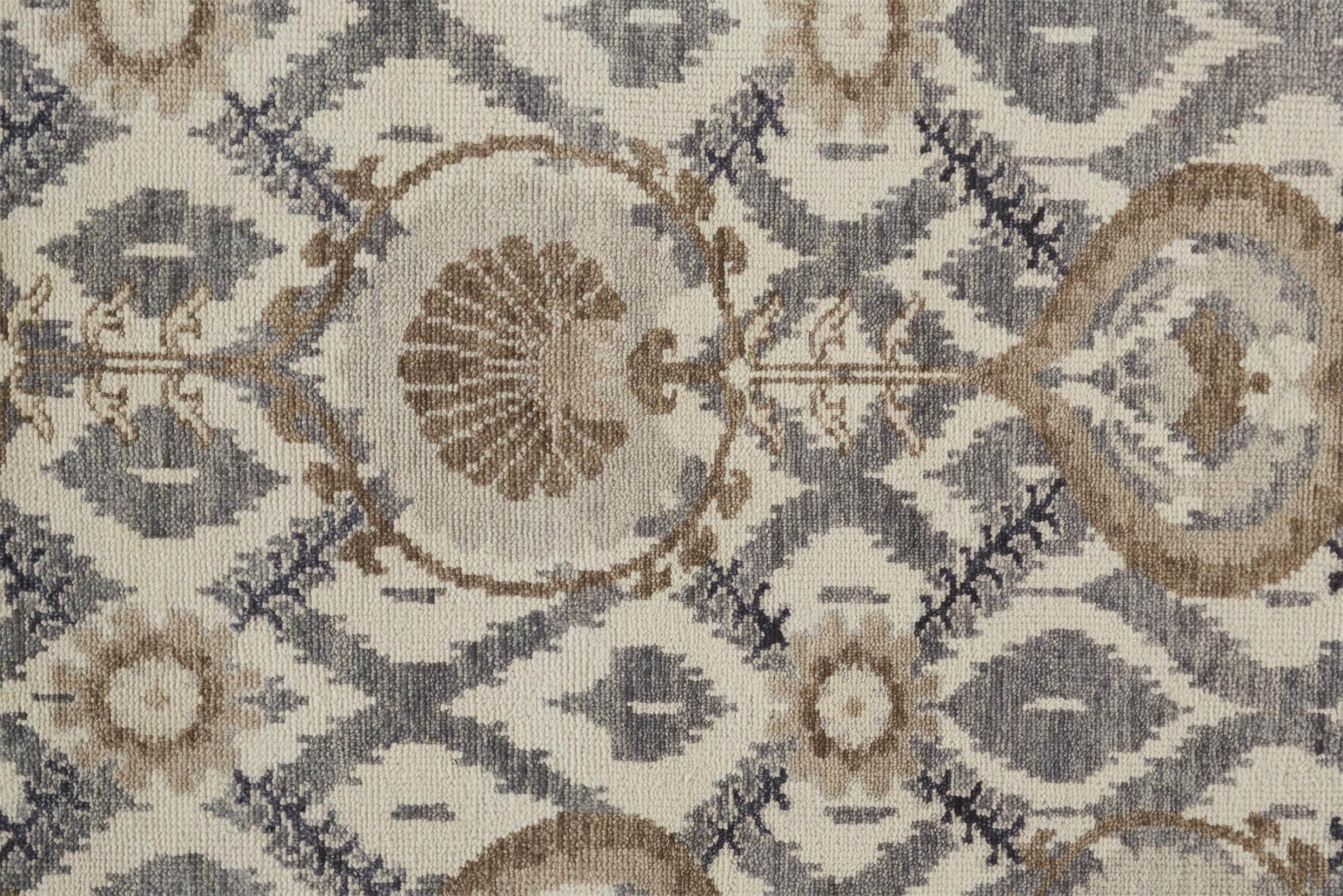4' X 6' Gray and Ivory Wool Floral Hand Knotted Area Rug