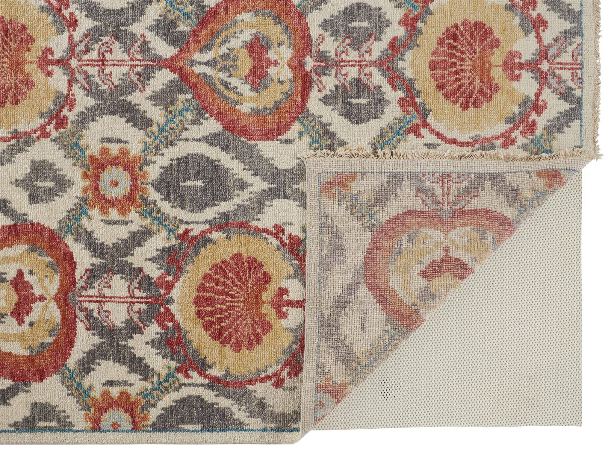 4' X 6' Gray and Ivory Wool Floral Hand Knotted Area Rug