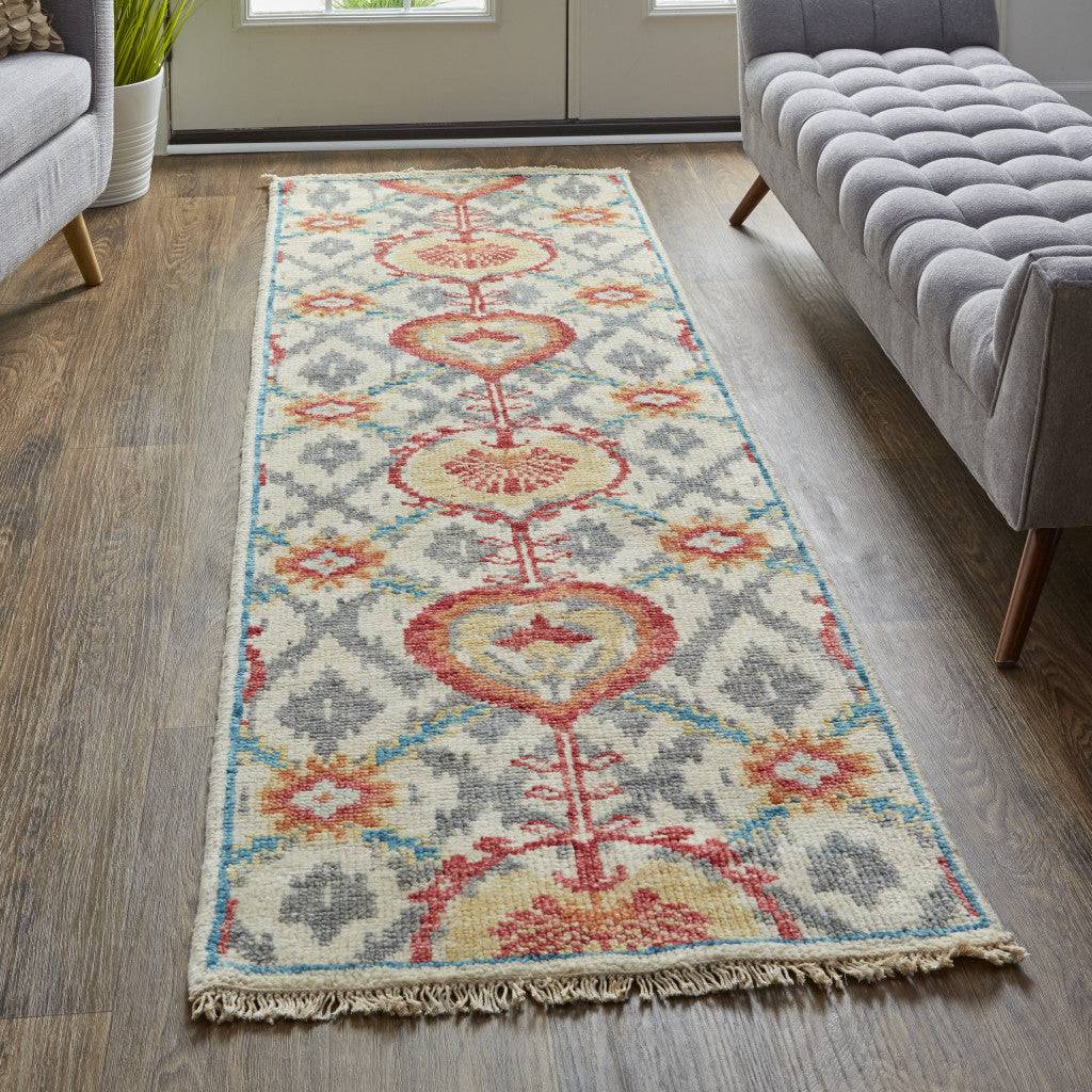 4' X 6' Gray and Ivory Wool Floral Hand Knotted Area Rug