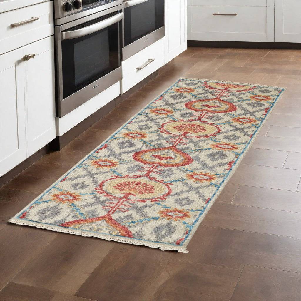4' X 6' Gray and Ivory Wool Floral Hand Knotted Area Rug
