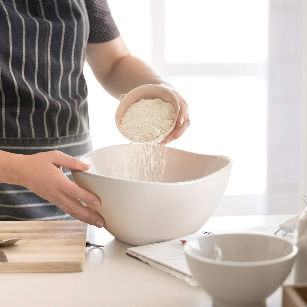 DOWAN 9.8'' Serving Bowls, 86 oz White Serving Platters, Large Ceramic Serving Dishes, Fruit Bowl, Set of 2, for Entertaining, Party, Kitchen, Dinner, Banquet, Housewarming Gift, Soft White