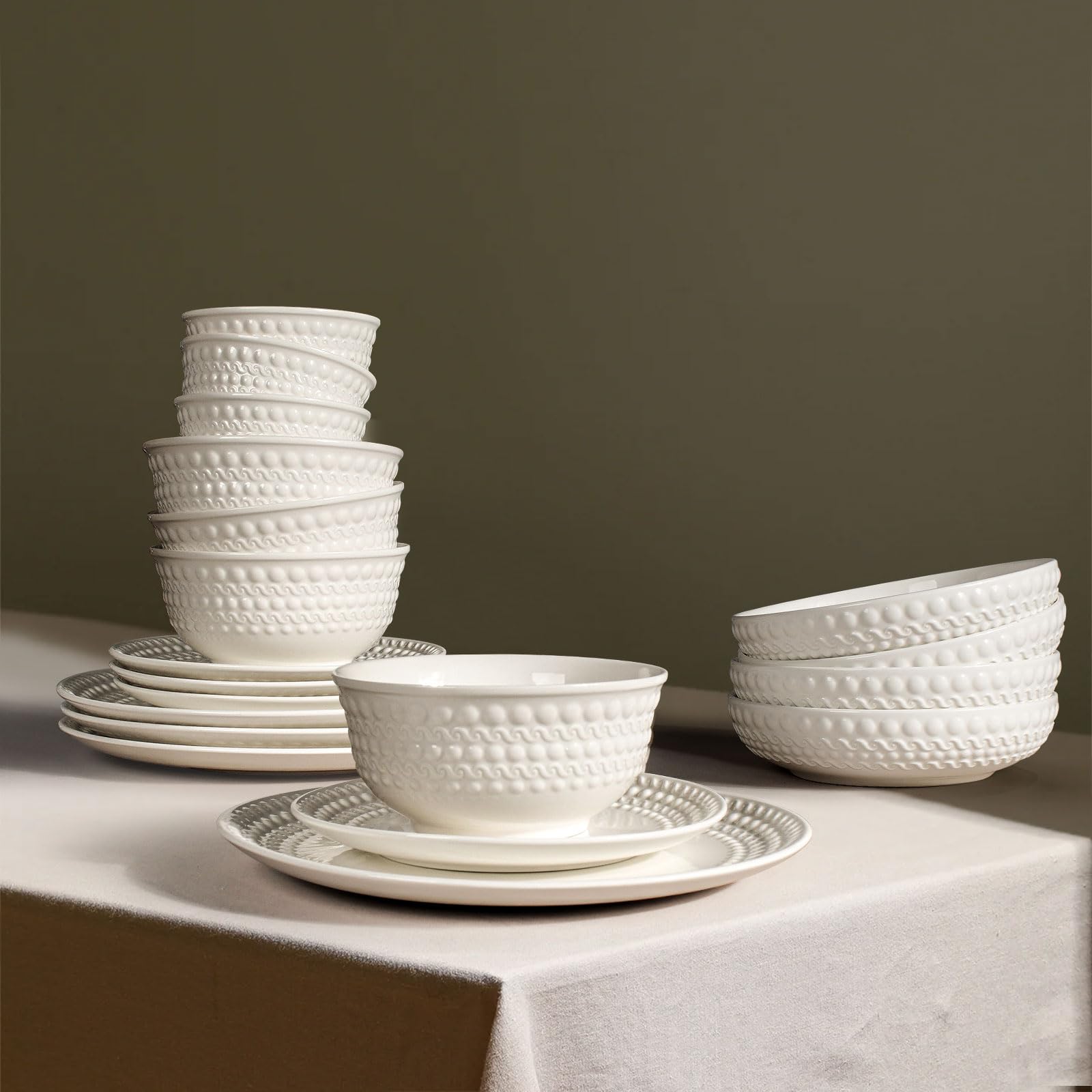 Large Salad Bowls Set of 4, 60oz White Serving Bowls Deep Deep Embossed Ceramic Mixing Bowl for Soup Kitchen, Eating, Ramen, Pasta, Dishwasher & Microwave Safe 8 inch (Multiple Patterns)