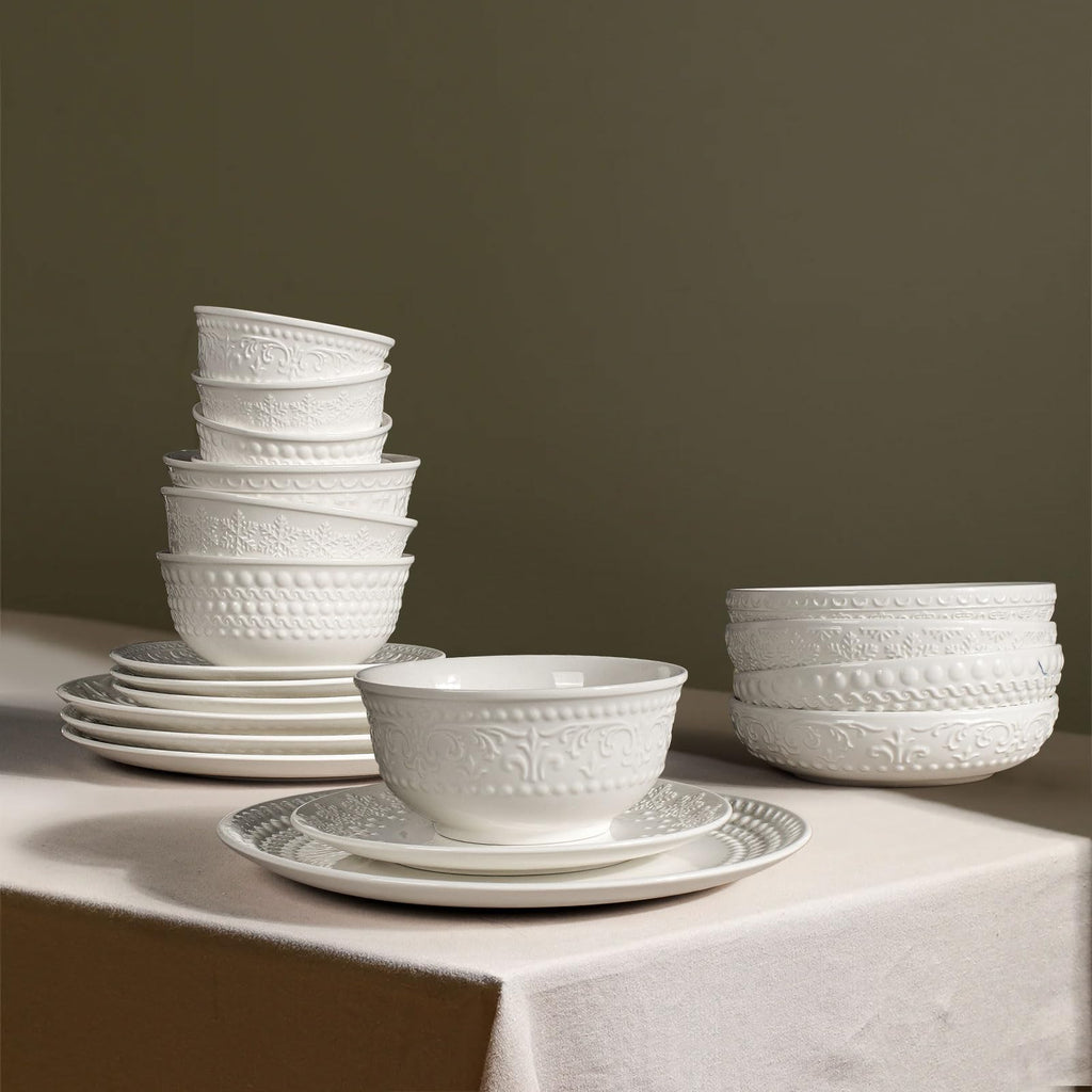 Large Salad Bowls Set of 4, 60oz White Serving Bowls Deep Deep Embossed Ceramic Mixing Bowl for Soup Kitchen, Eating, Ramen, Pasta, Dishwasher & Microwave Safe 8 inch (Multiple Patterns)