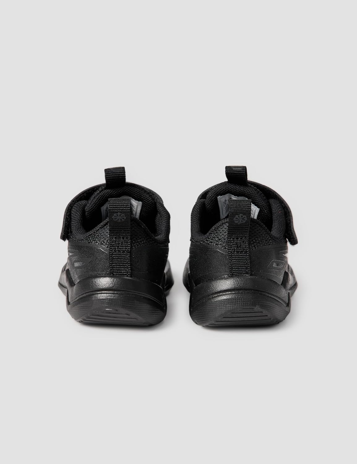 Nike Kids' Cosmic Runner Shoes