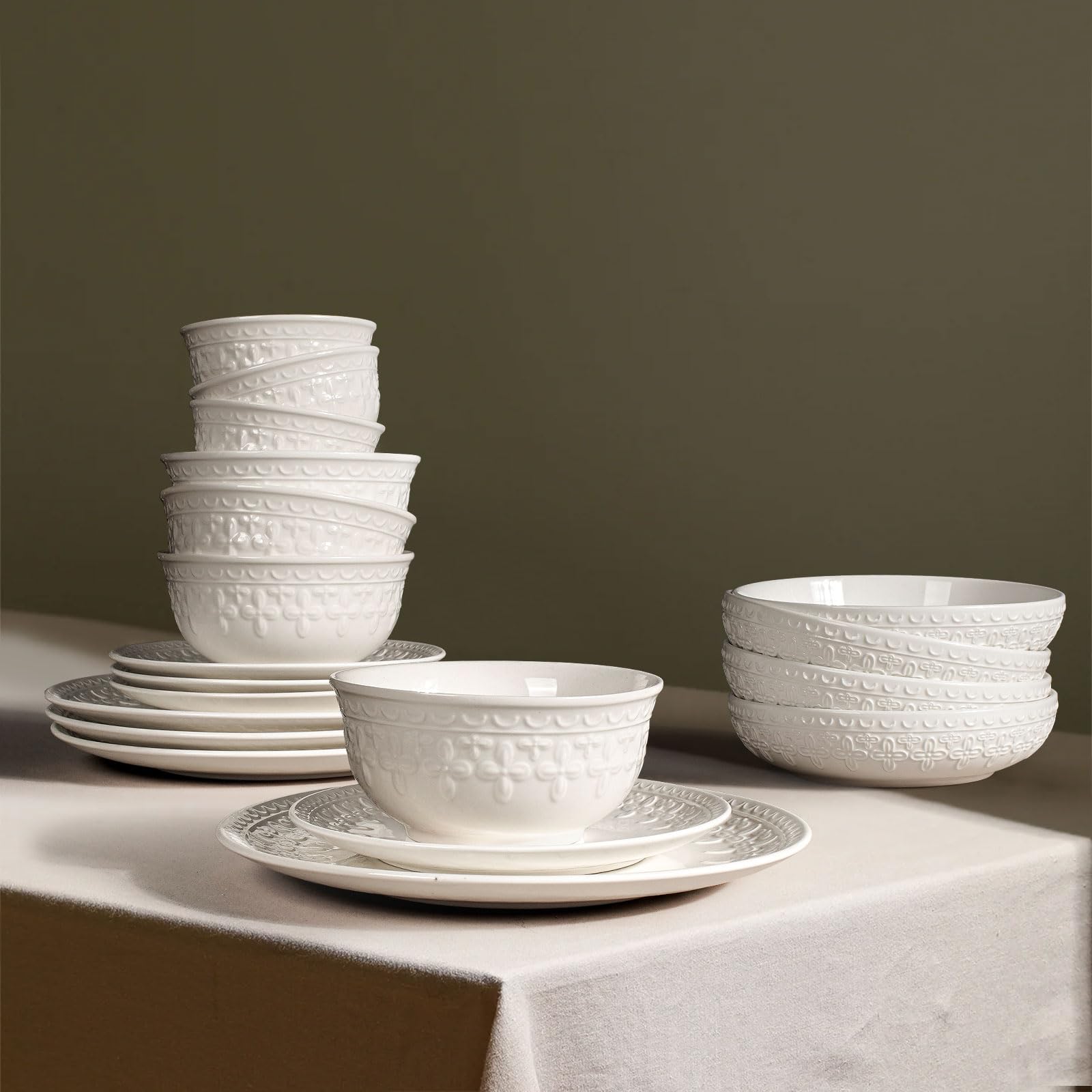 Large Salad Bowls Set of 4, 60oz White Serving Bowls Deep Deep Embossed Ceramic Mixing Bowl for Soup Kitchen, Eating, Ramen, Pasta, Dishwasher & Microwave Safe 8 inch (Multiple Patterns)