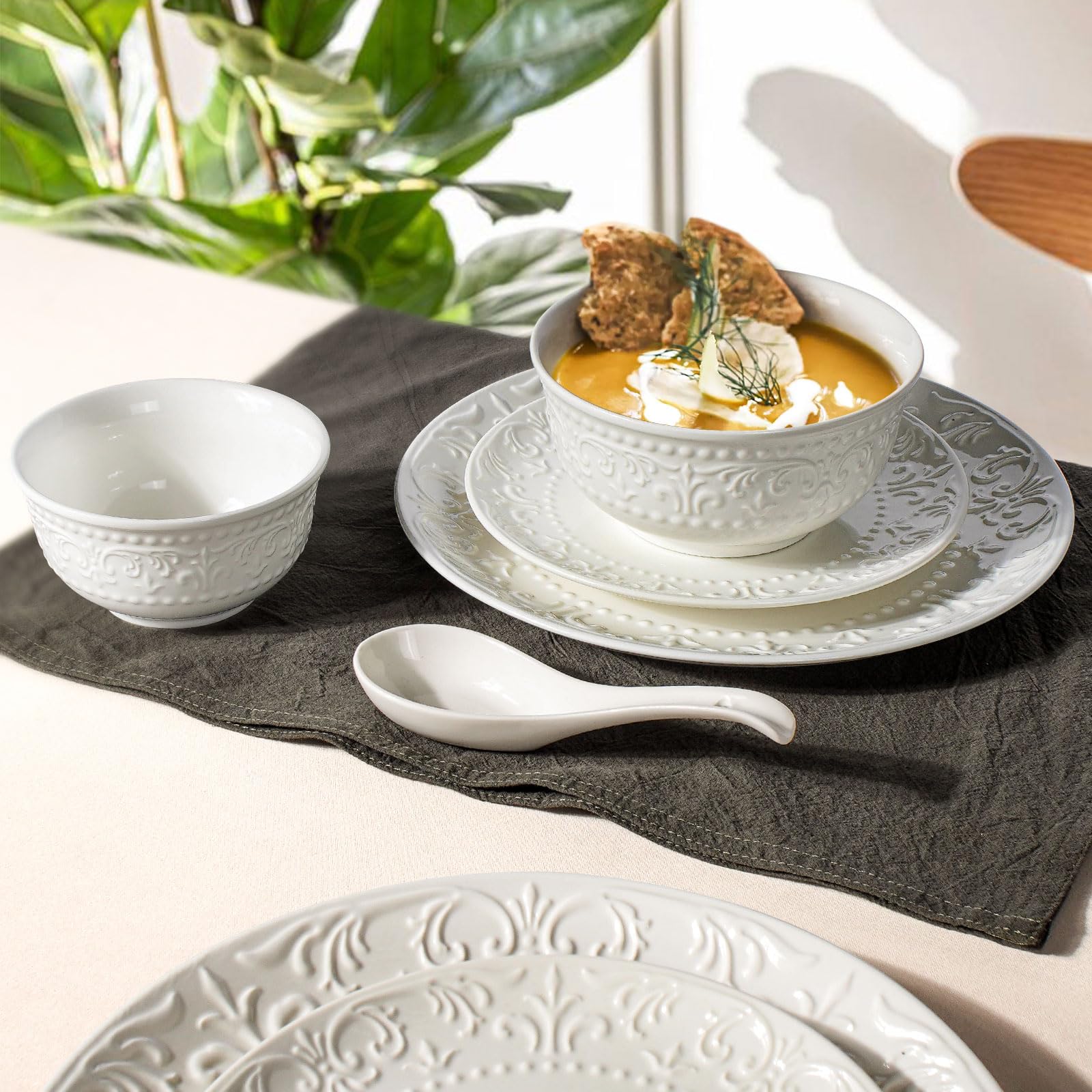 Large Salad Bowls Set of 4, 60oz White Serving Bowls Deep Deep Embossed Ceramic Mixing Bowl for Soup Kitchen, Eating, Ramen, Pasta, Dishwasher & Microwave Safe 8 inch (Multiple Patterns)