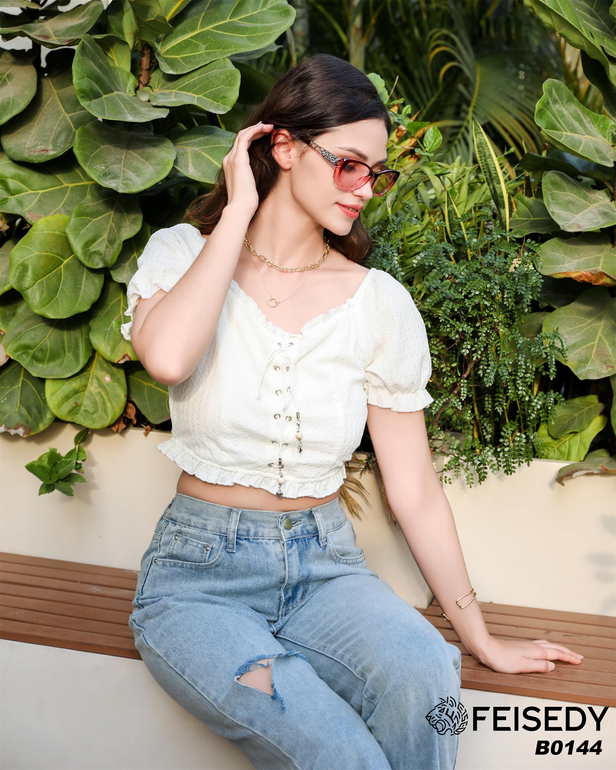 FEISEDY Polarized Women Sunglasses Retro Shades Photochromic Lens Sparkling Crystal Sunglasses UV400 Protection B0144