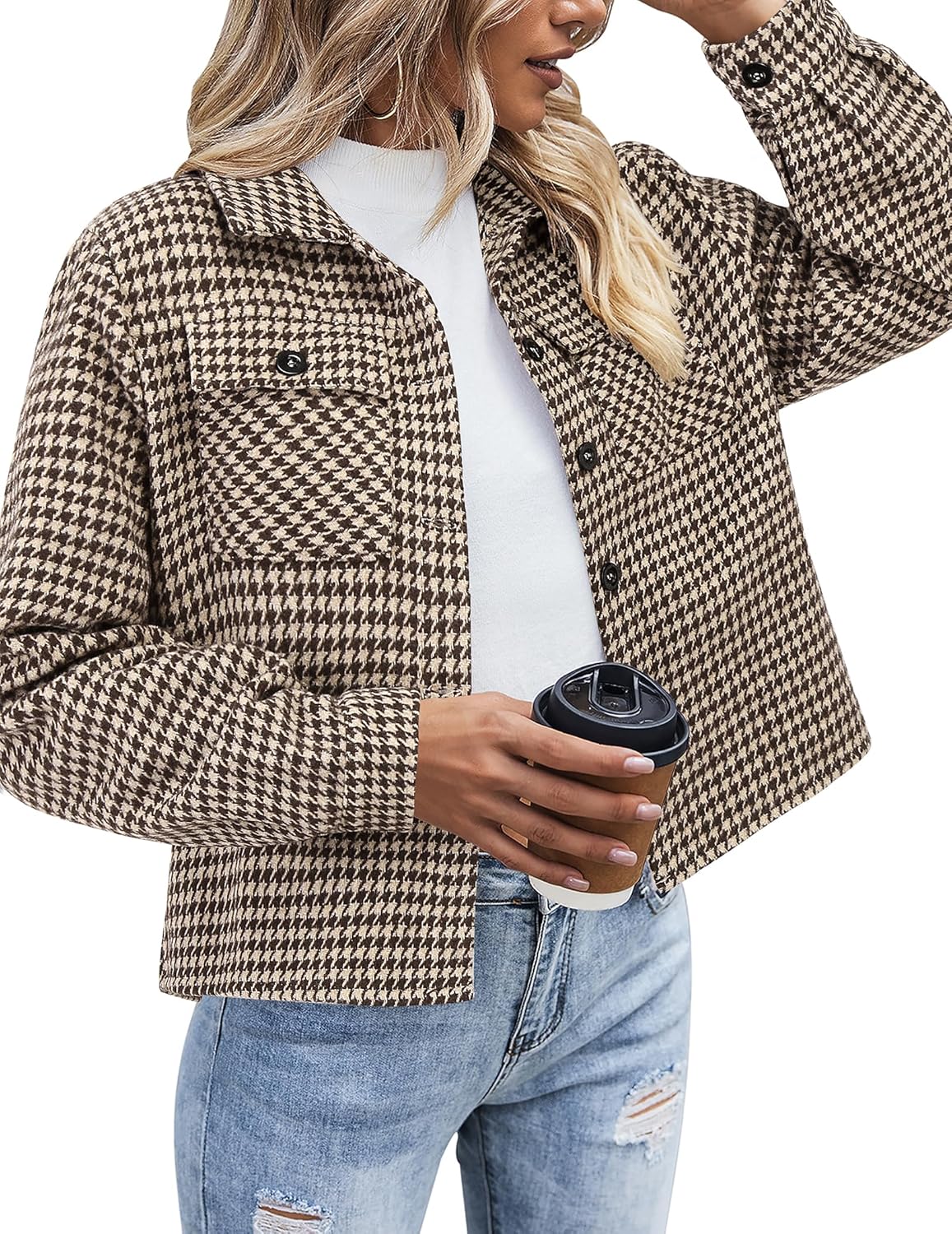 Zeagoo Flannels for Women Cropped Shacket Jacket Fashion Plaid Button Down Shirt 2025 Fall Coat Tops
