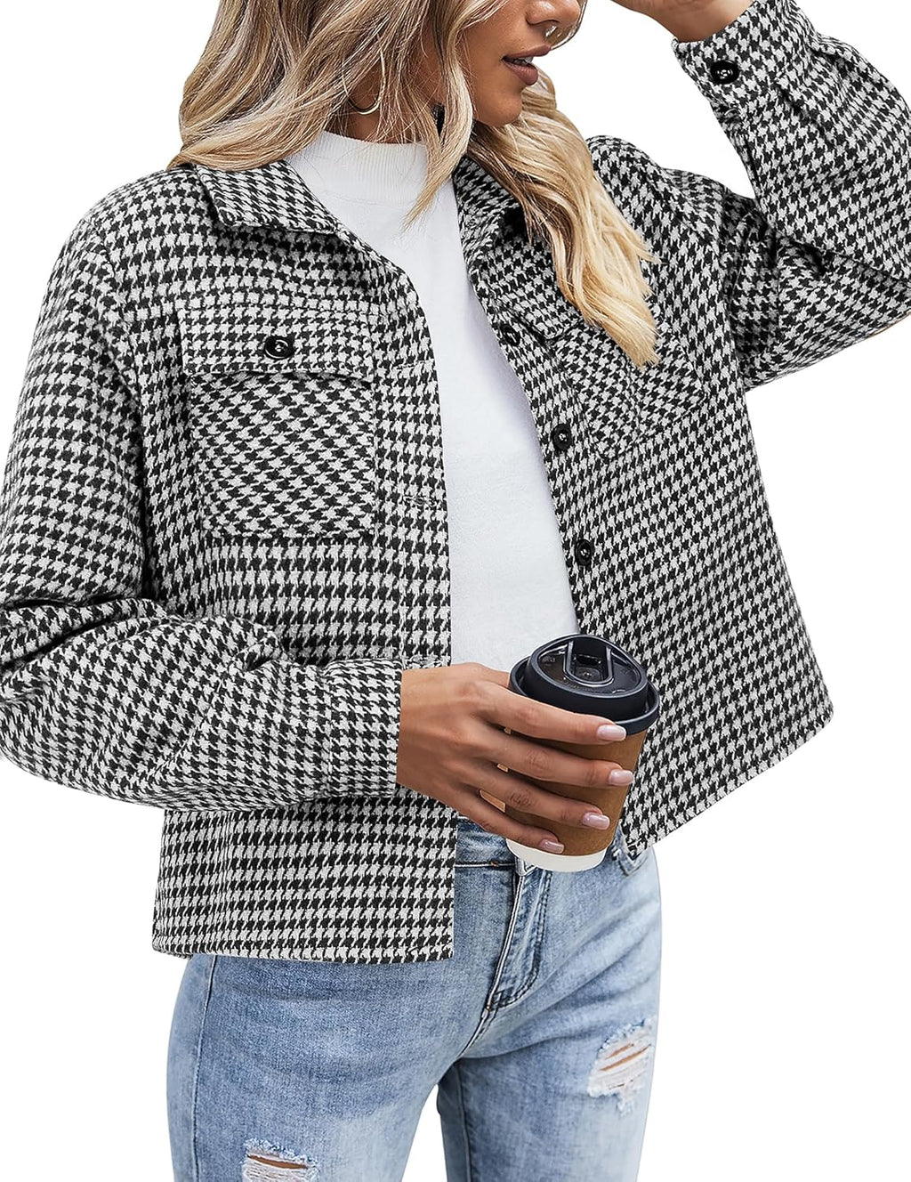 Zeagoo Flannels for Women Cropped Shacket Jacket Fashion Plaid Button Down Shirt 2025 Fall Coat Tops